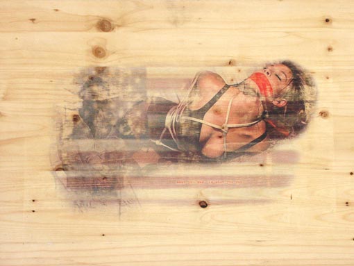 American Bondage  by Kave Atefie - Digitaler Thermotransferdruck auf Holz, bearbeitet